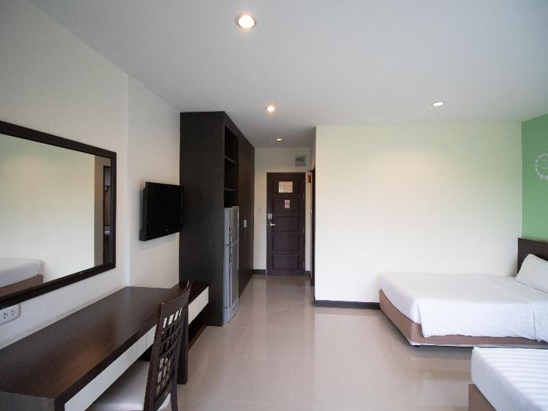Phavina Hotel & Grand Boutique Rayong image
