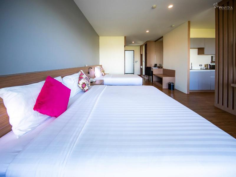 Phavina Hotel & Grand Boutique Rayong image