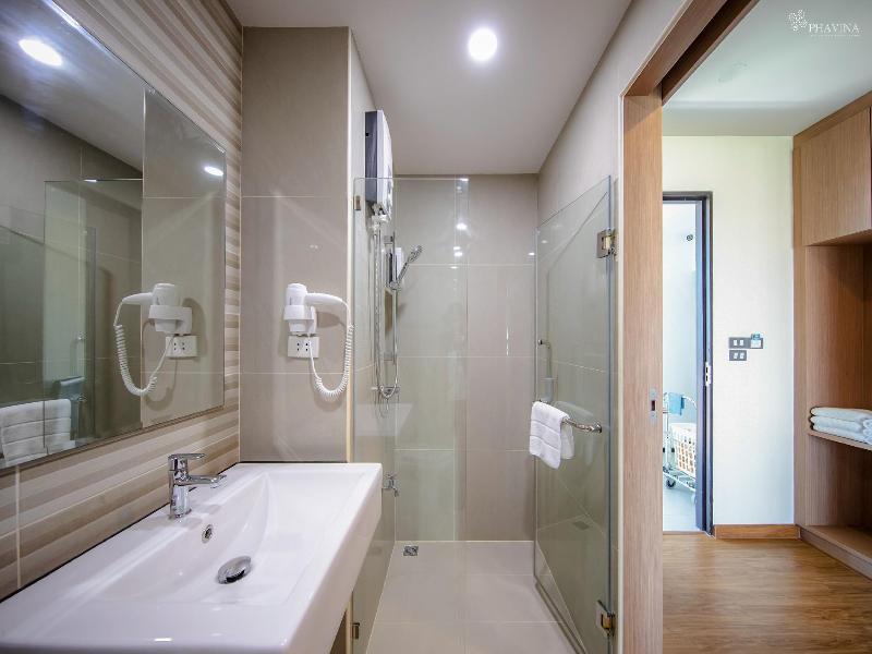 Phavina Hotel & Grand Boutique Rayong image