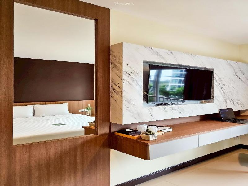 Phavina Hotel & Grand Boutique Rayong image