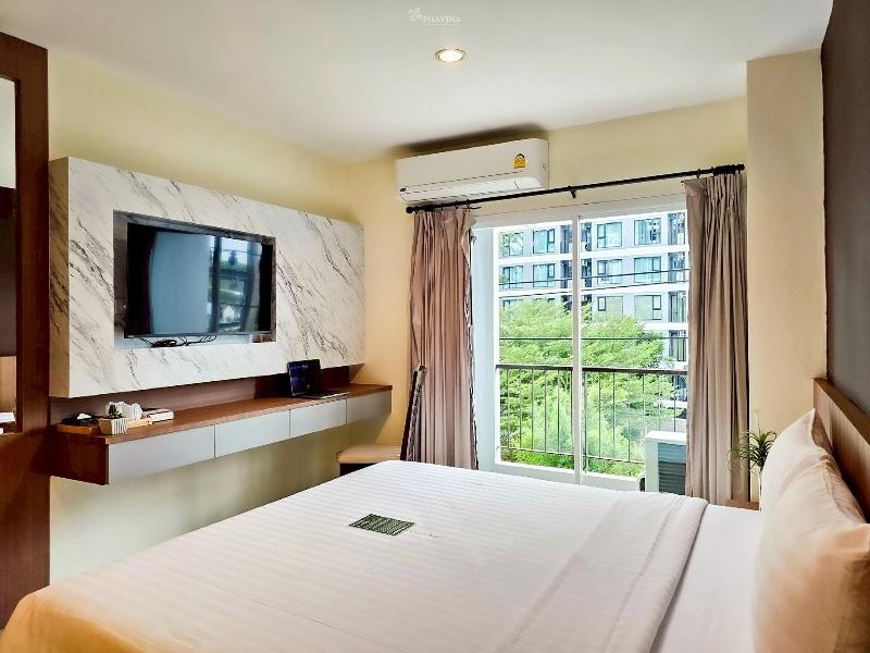 Phavina Hotel & Grand Boutique Rayong image
