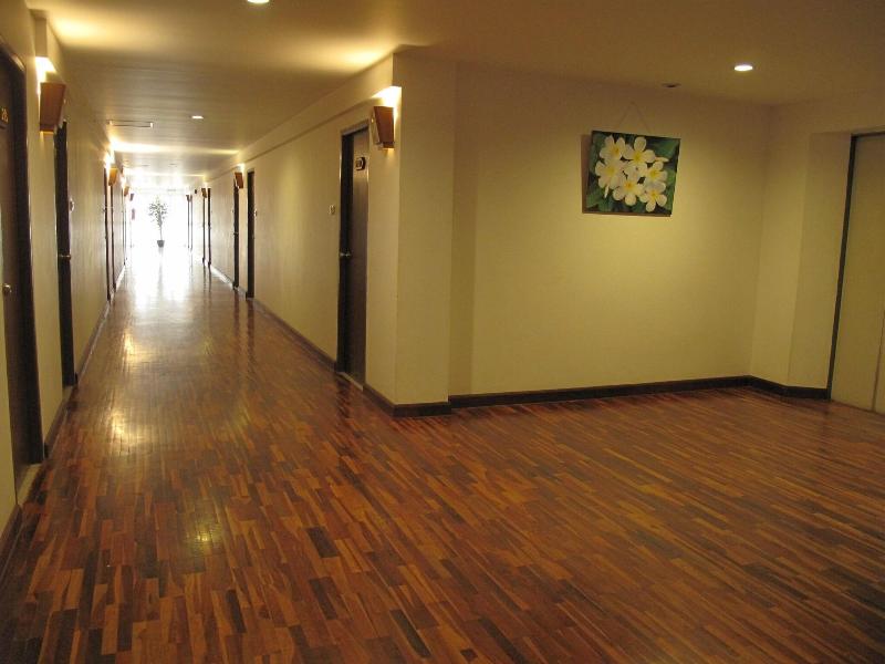 Dusit Hotel At Sakon Nakhon
