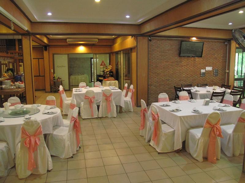 Dusit Hotel At Sakon Nakhon