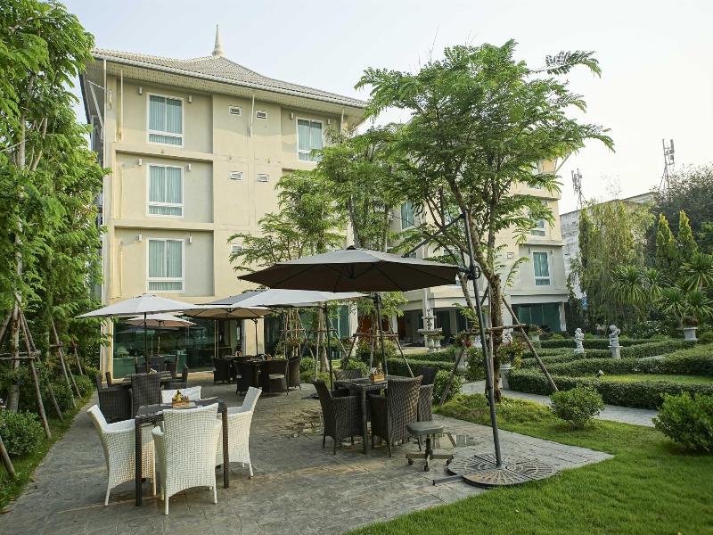 Nantra Chiangmai Riverfront Hotel