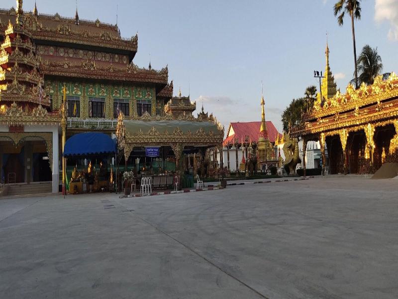 Maesot Siri Hotel image