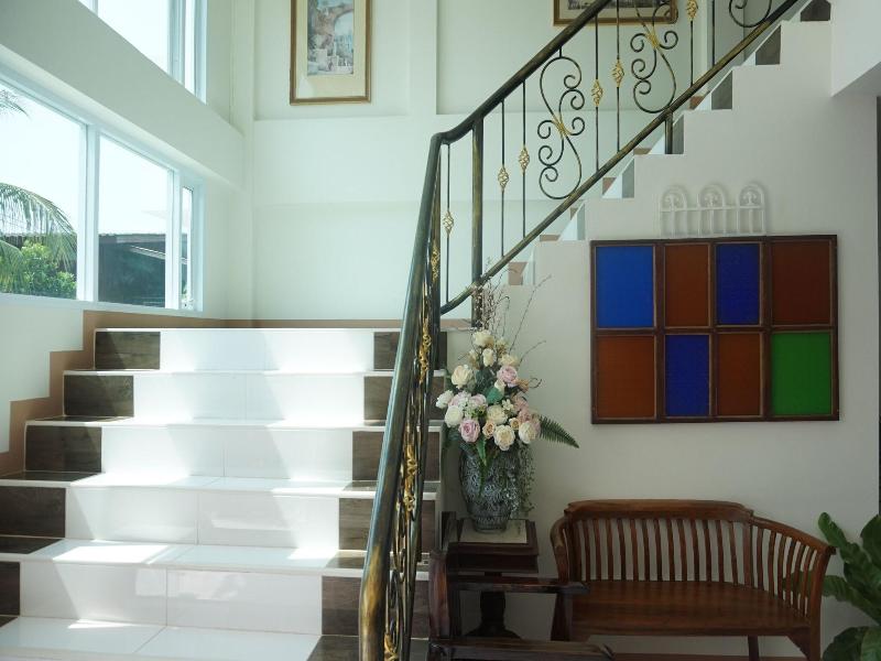 Maesot Siri Hotel image