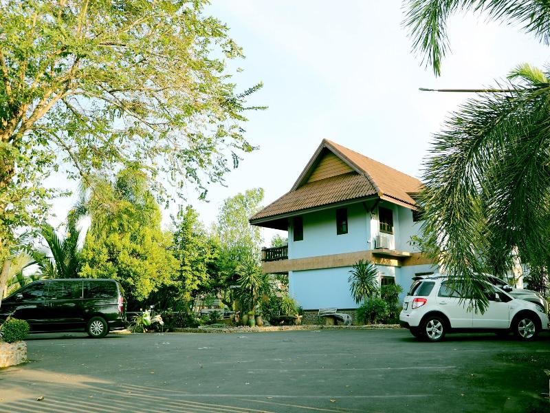 Baanrimnam Resort Trat image