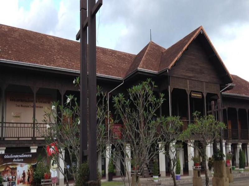 Baanrimnam Resort Trat image