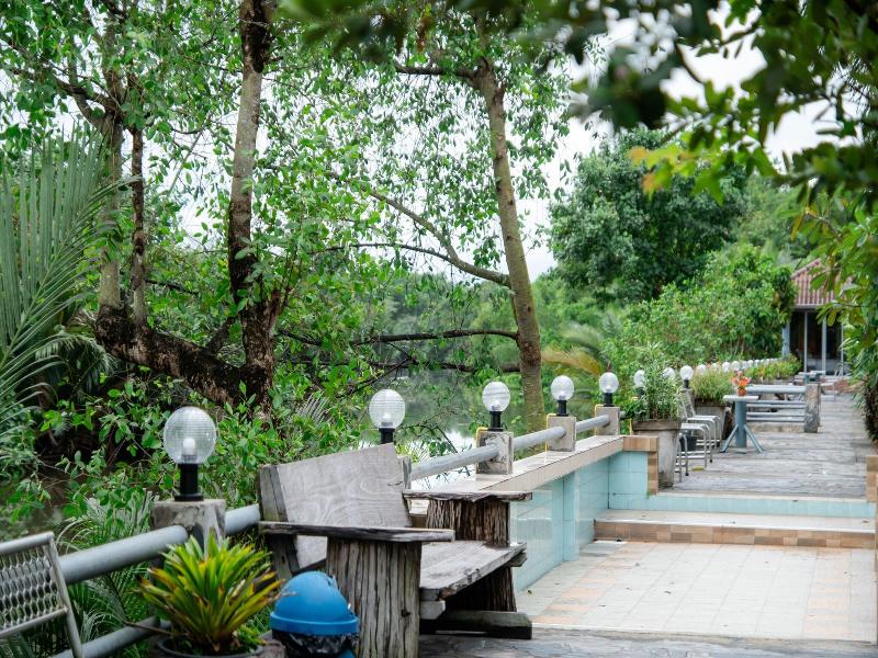 Baanrimnam Resort Trat image