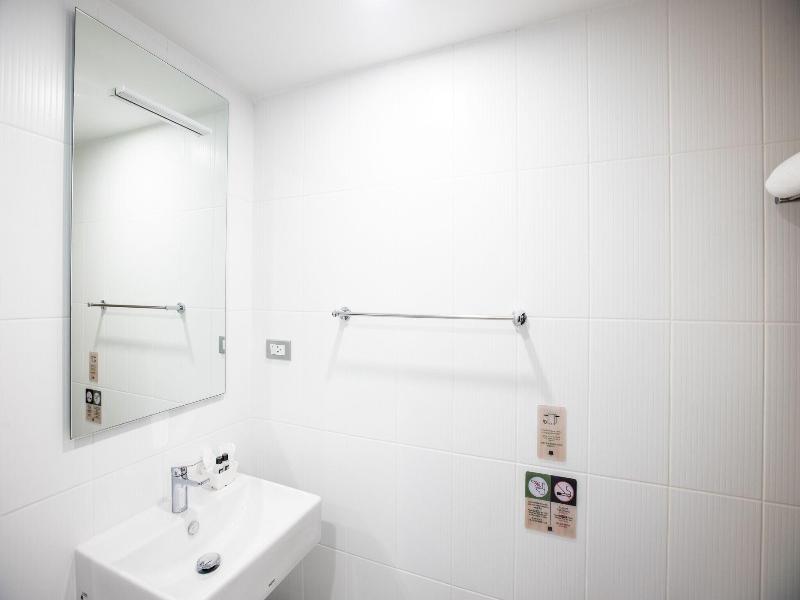 Cubic Bangna Hotel image