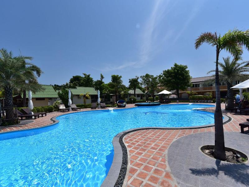 Varin Beach Resort image