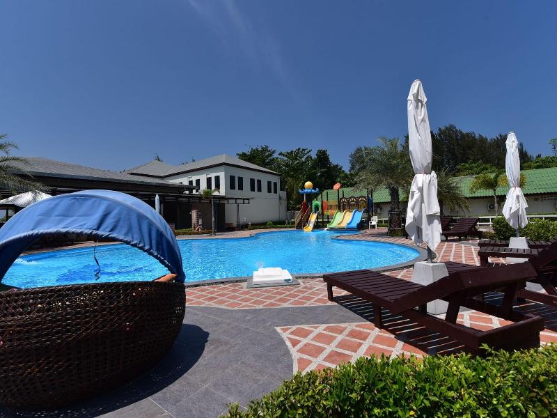 Varin Beach Resort image