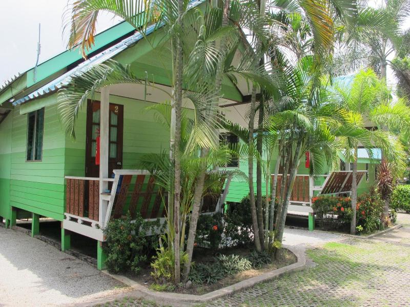 The Green Resort Sri Racha image