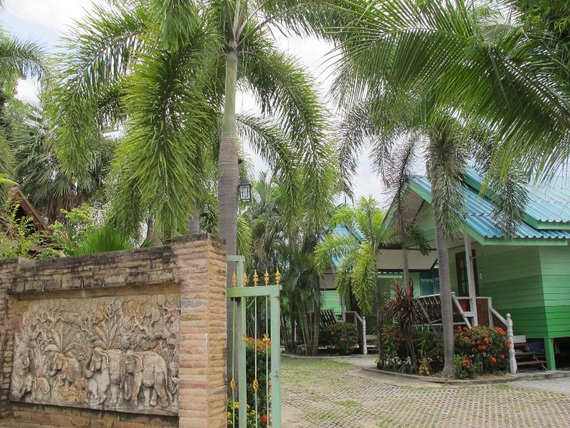 The Green Resort Sri Racha image