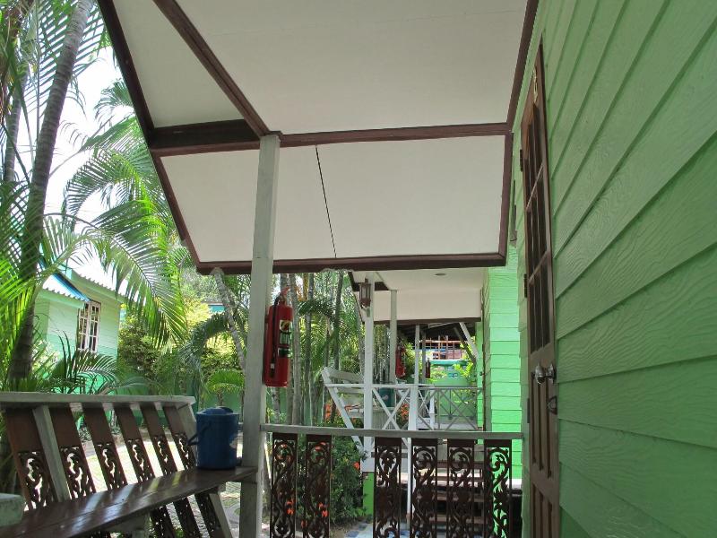 The Green Resort Sri Racha image