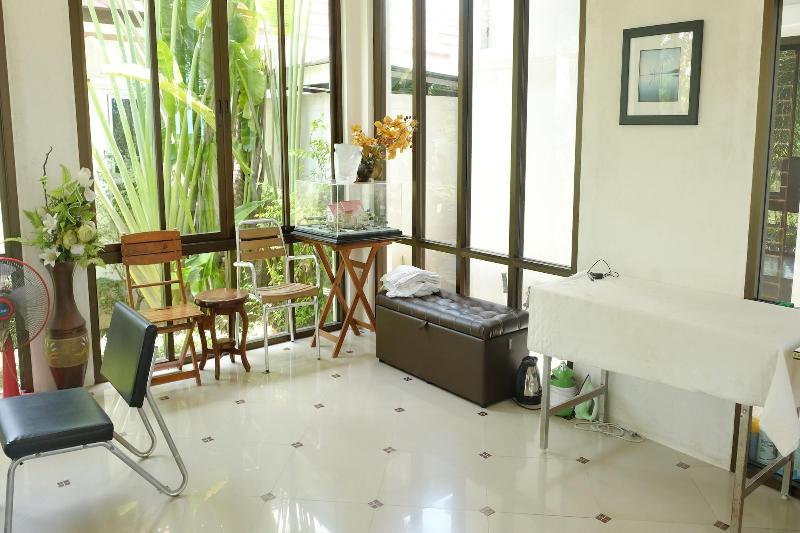 Aana Residence Resort image