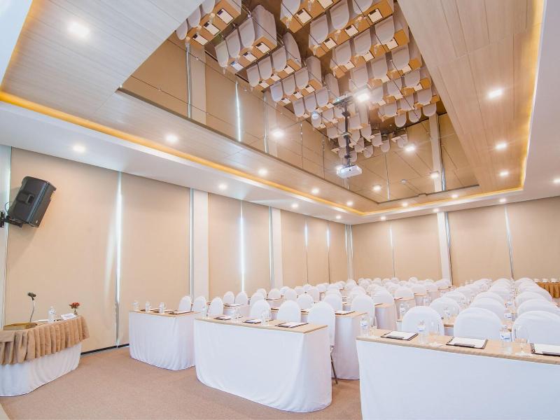 The Peak Chanthaburi Hotel image