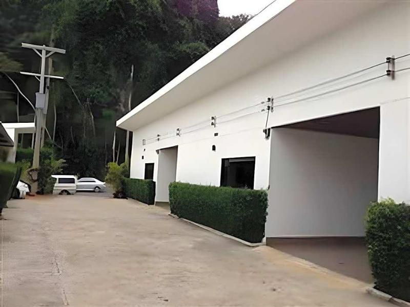 Pine Home — exterior view