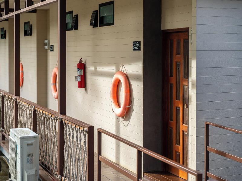 Binlha Raft Resort image