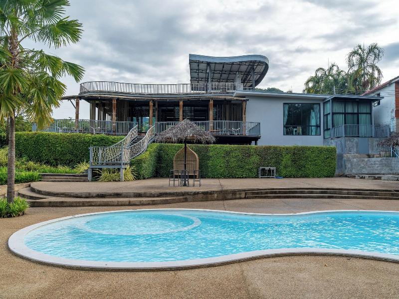 Binlha Raft Resort image