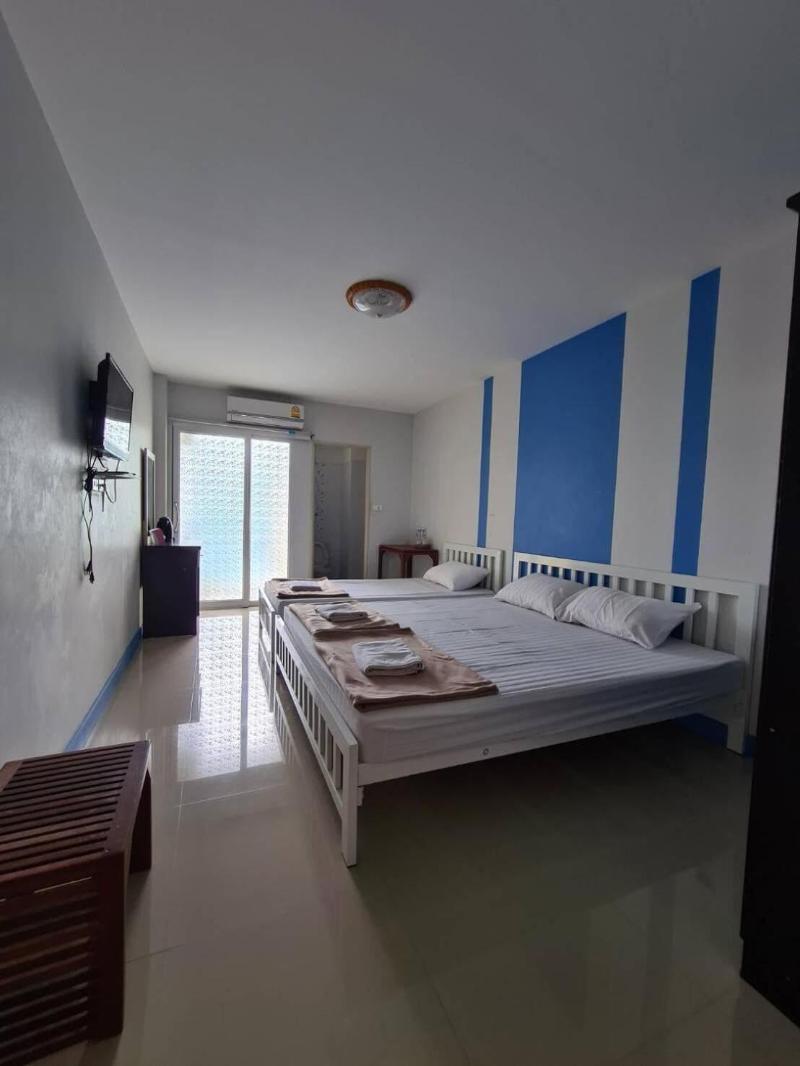 S. Diamond Apartment image