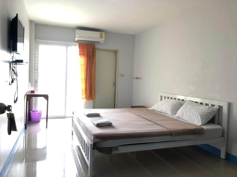 S. Diamond Apartment image