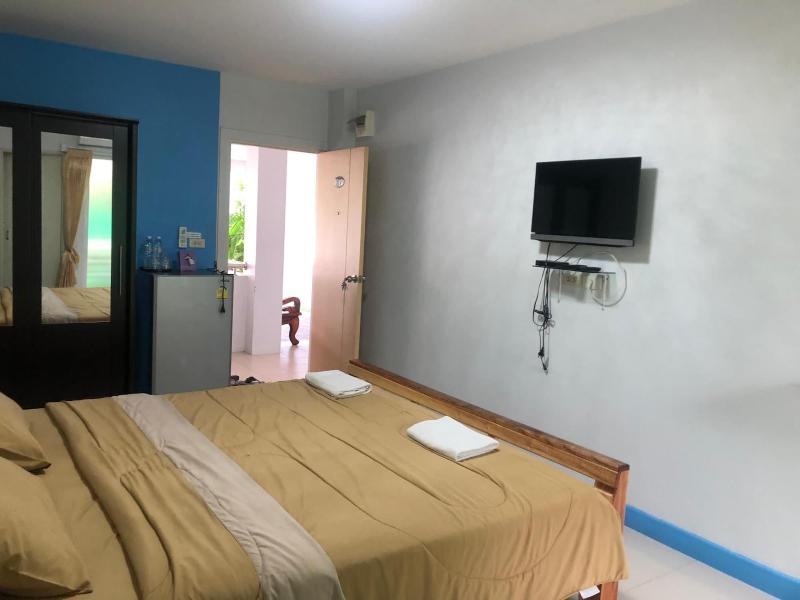 S. Diamond Apartment image