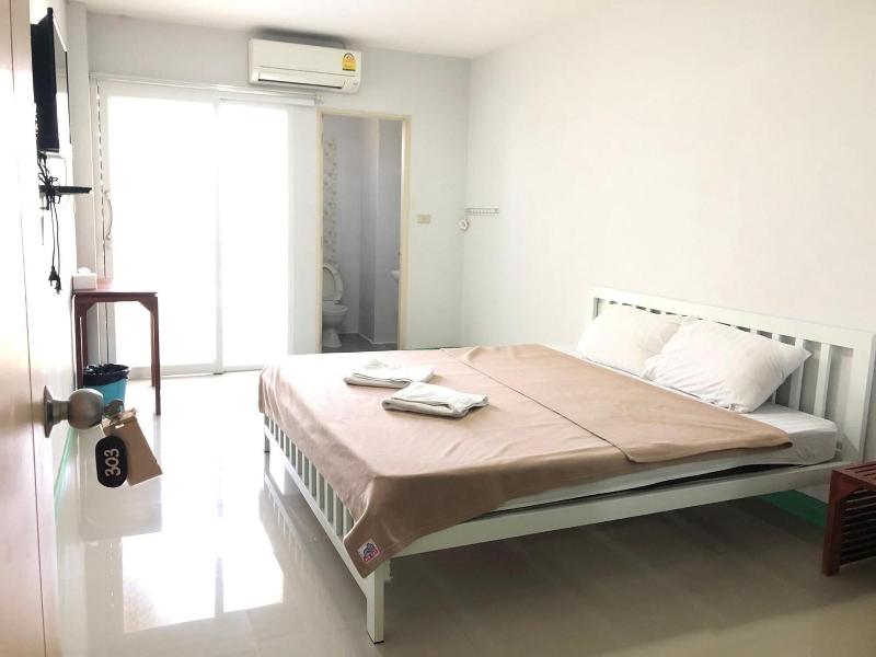 S. Diamond Apartment image