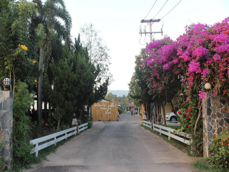 Phupha Inn Resort