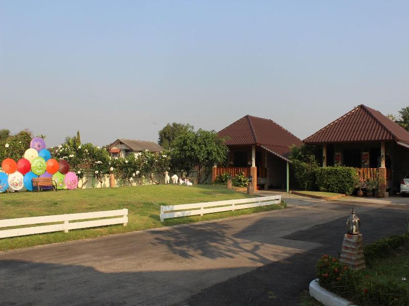 Phupha Inn Resort