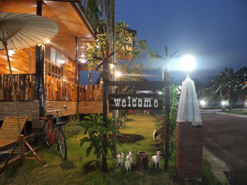 Phupha Inn Resort