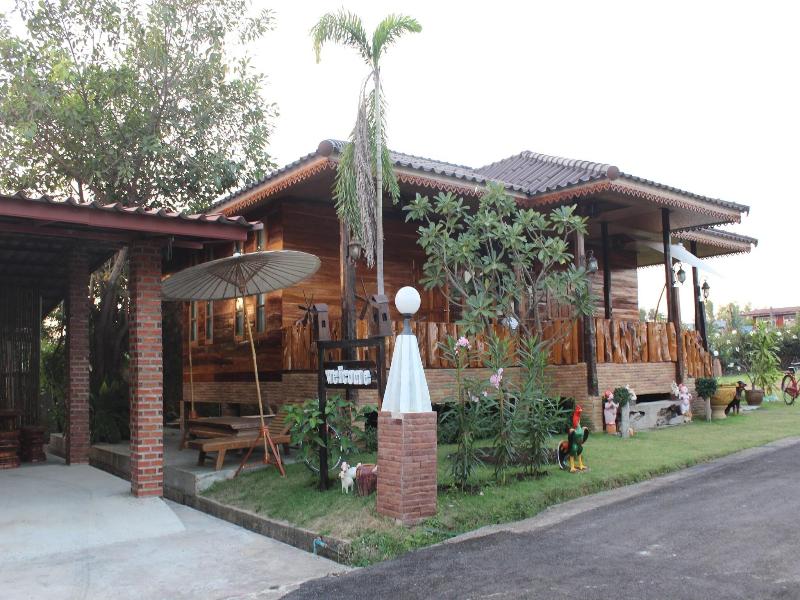 Phupha Inn Resort