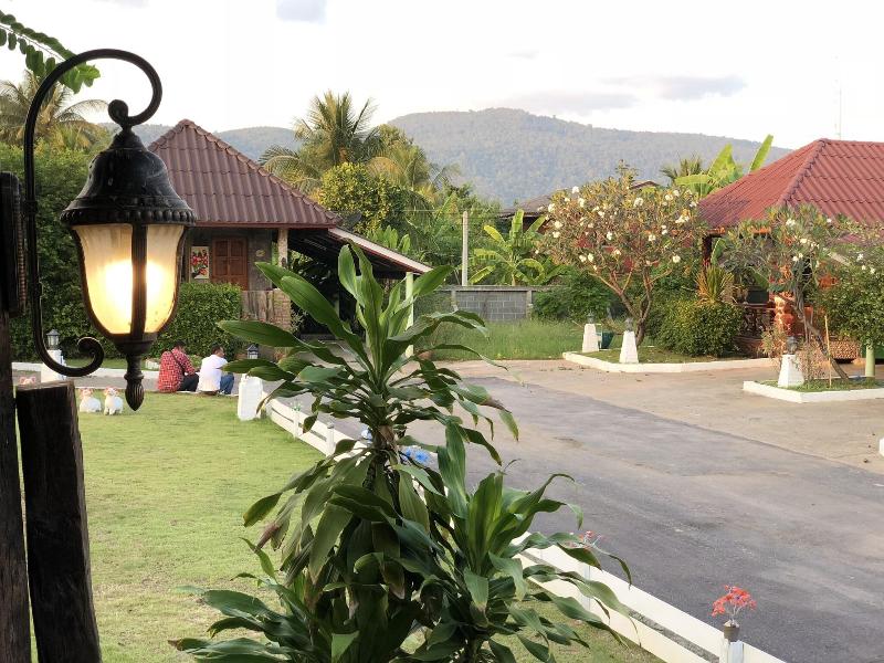 Phupha Inn Resort
