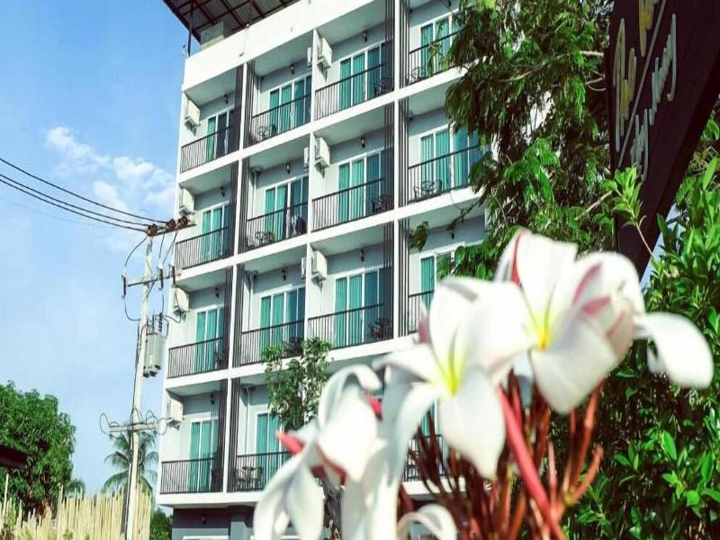 The Beach At Klong Muang image