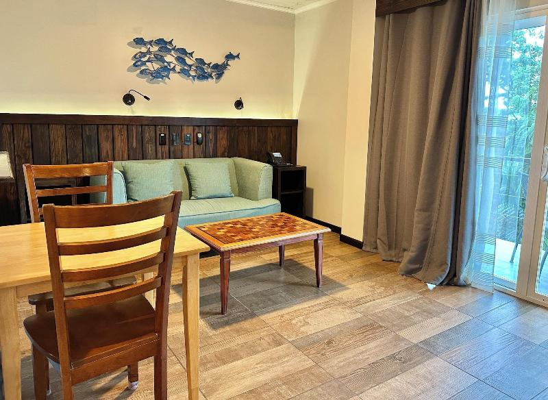 Palau Central Hotel image