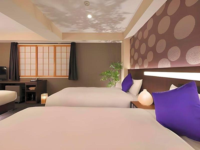 Marutamachi Crystal Hotel image
