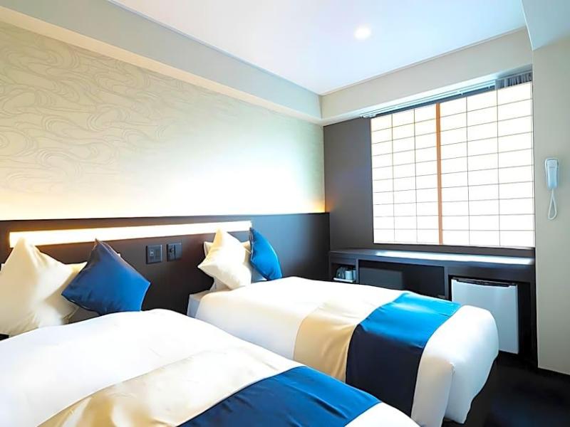 Marutamachi Crystal Hotel image