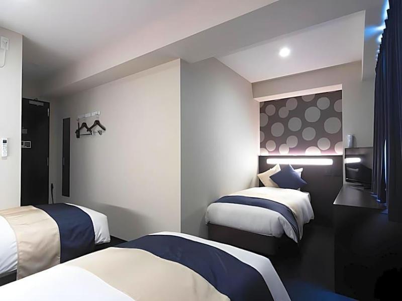 Marutamachi Crystal Hotel image