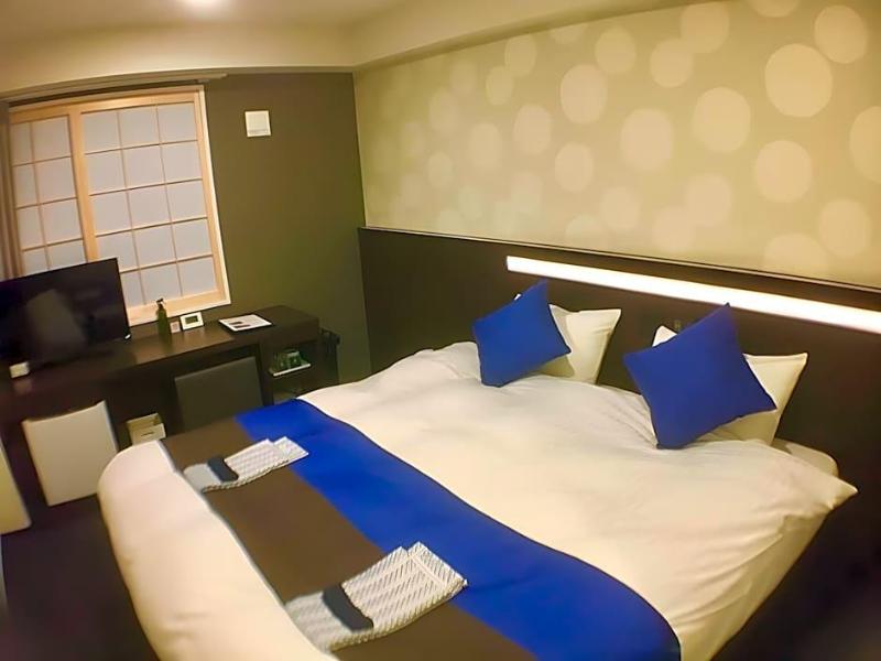 Marutamachi Crystal Hotel image