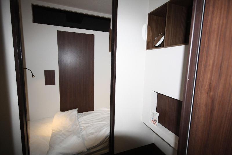 Hotel Cabin Style – Caters to Men image