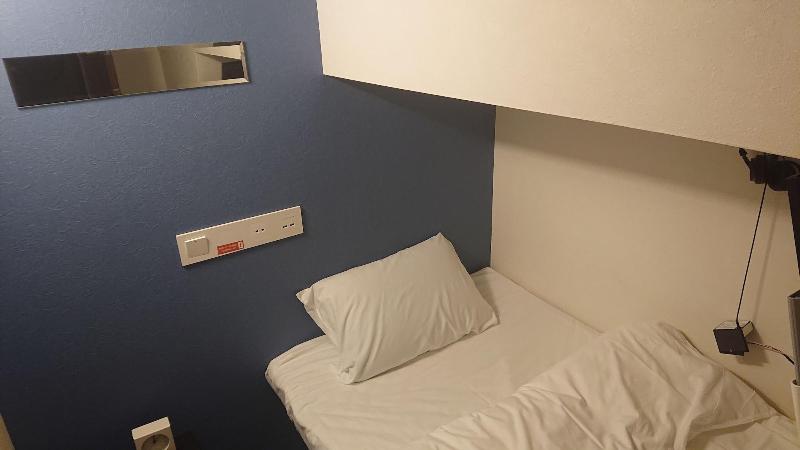 Hotel Cabin Style – Caters to Men image