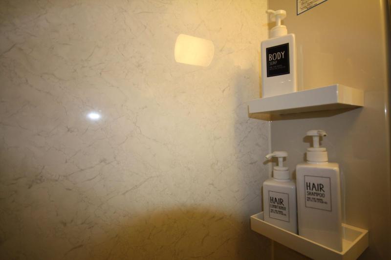 Hotel Cabin Style – Caters to Men image