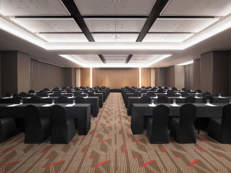 Courtyard By Marriott Suwon image