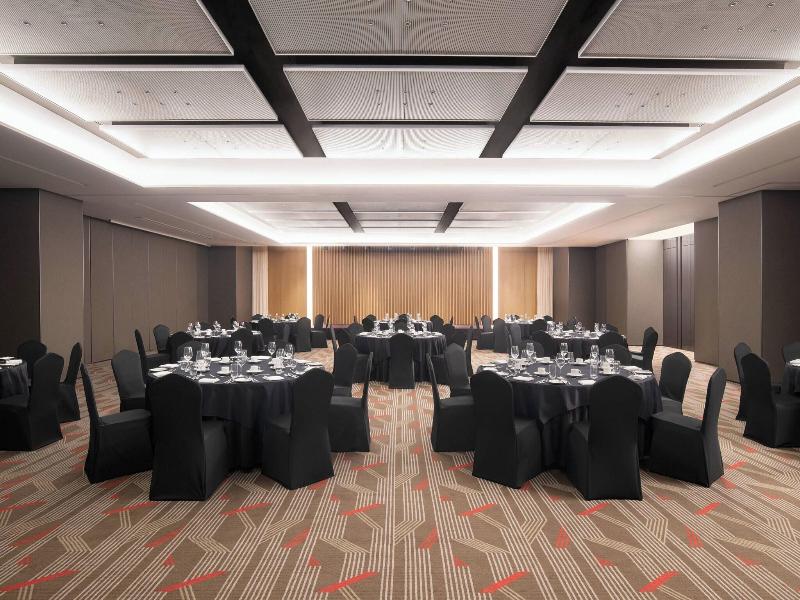 Courtyard By Marriott Suwon image