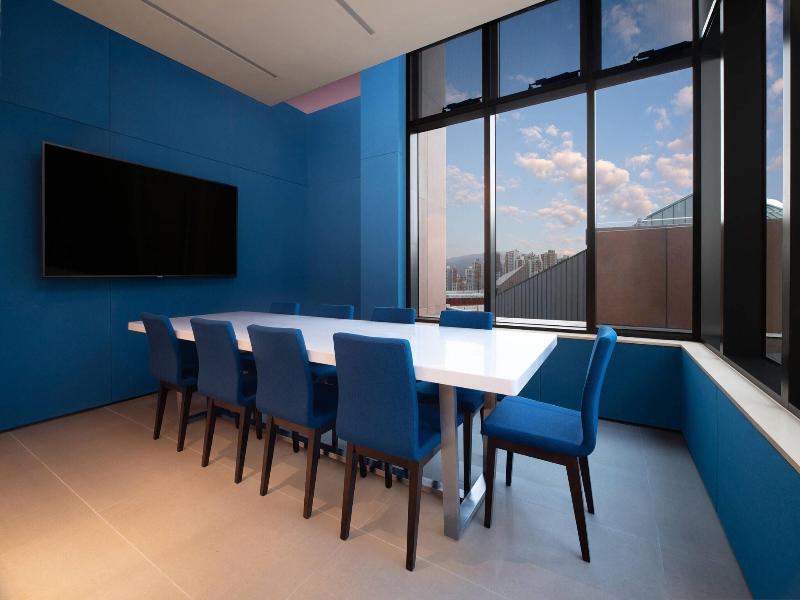 Courtyard By Marriott Suwon image