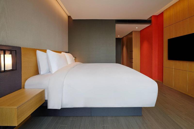 Courtyard By Marriott Suwon image