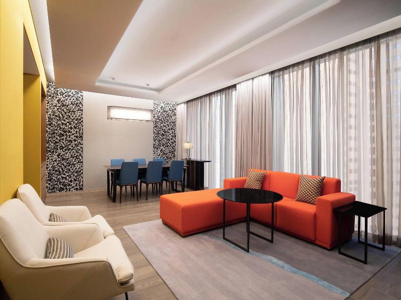 Courtyard By Marriott Suwon image