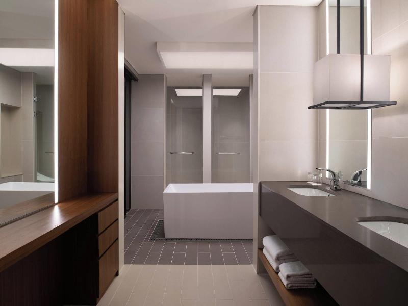 Courtyard By Marriott Suwon image