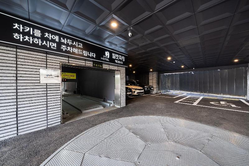 Stay Month Hotel Goyang image
