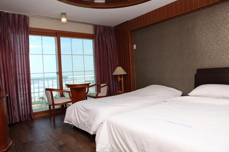 Benikea Mountain And Sea Yangyang image